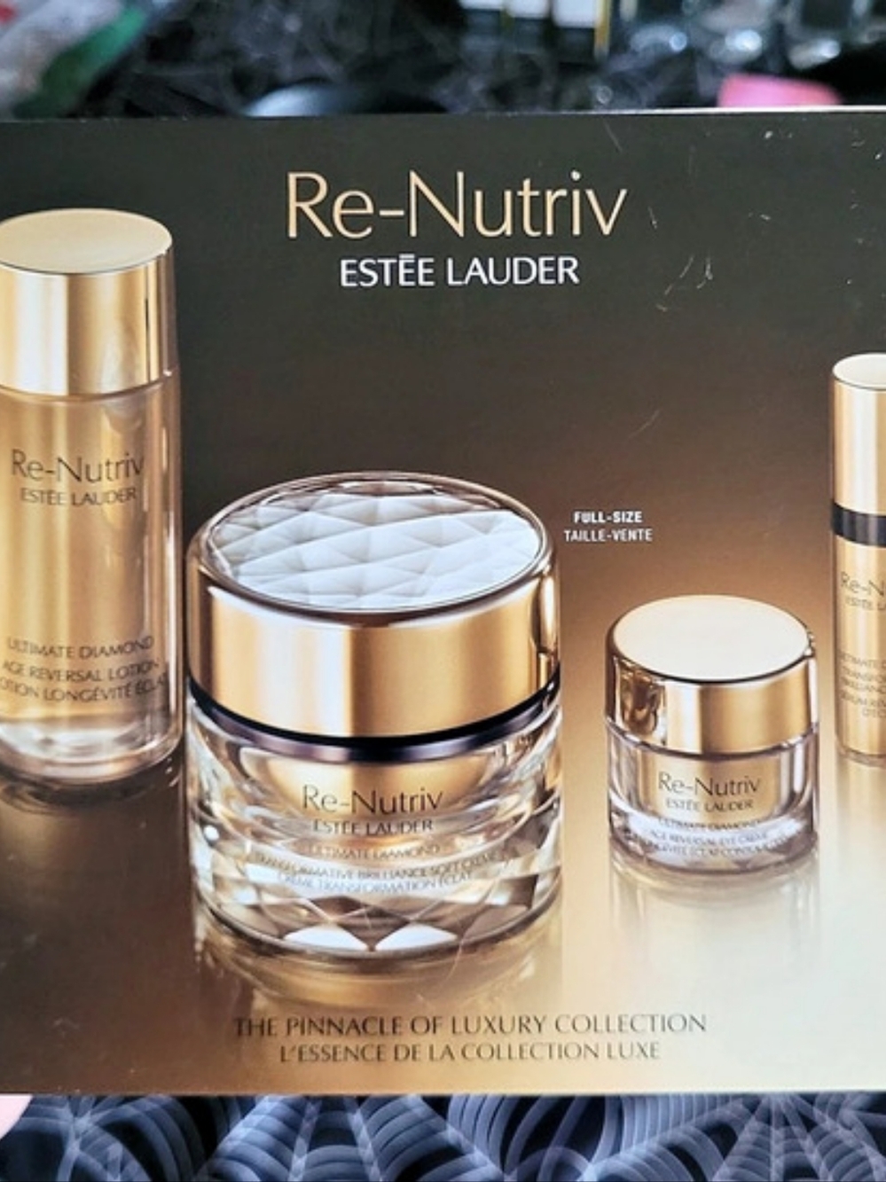 Estée Lauder Re-Nutriv The Pinnacle of Luxury Collection Box